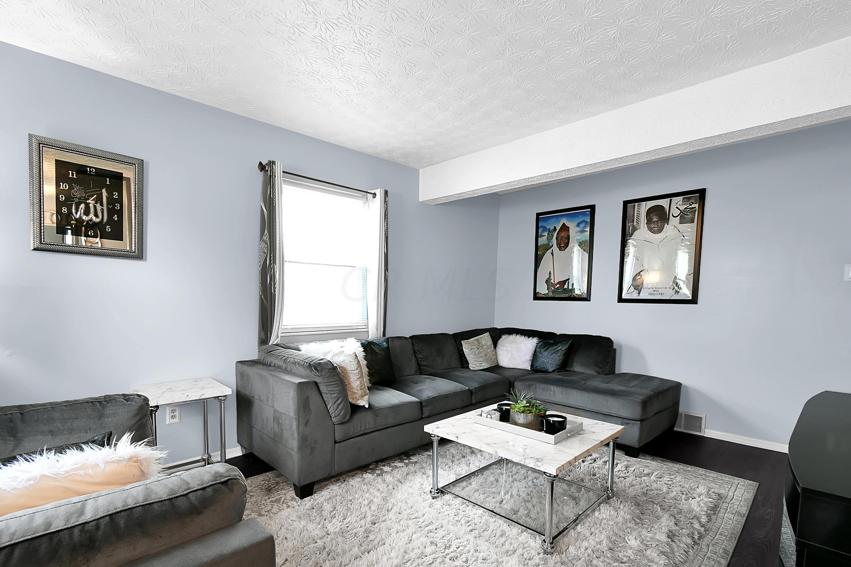 5377 Paladim Road Columbus, OH 43232 - Photo 5 of 25 Gallery Image 5