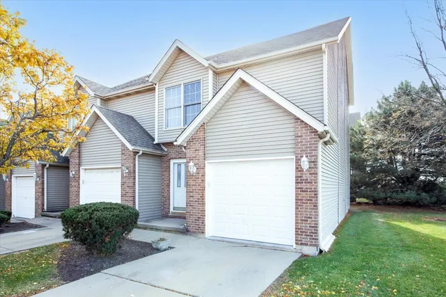 $219,000 | 480 South Peace Road, Sycamore, IL 60178