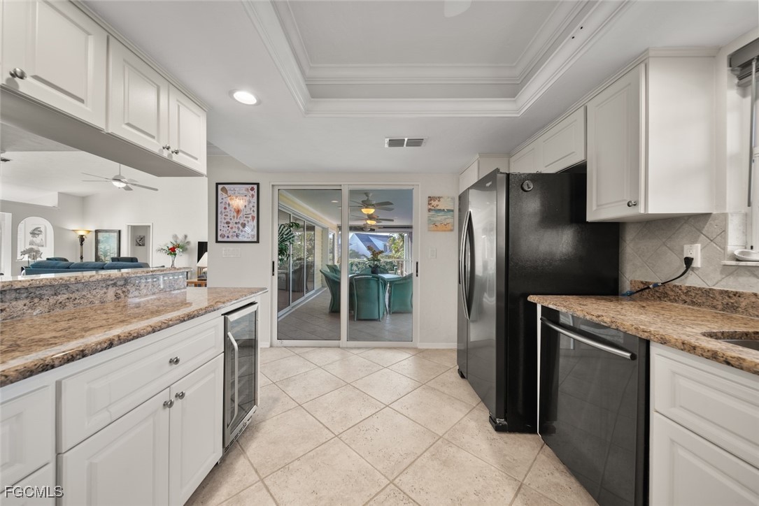 1426 Sand Castle Road Sanibel, FL 33957 - Photo 15 of 34 Gallery Image 15