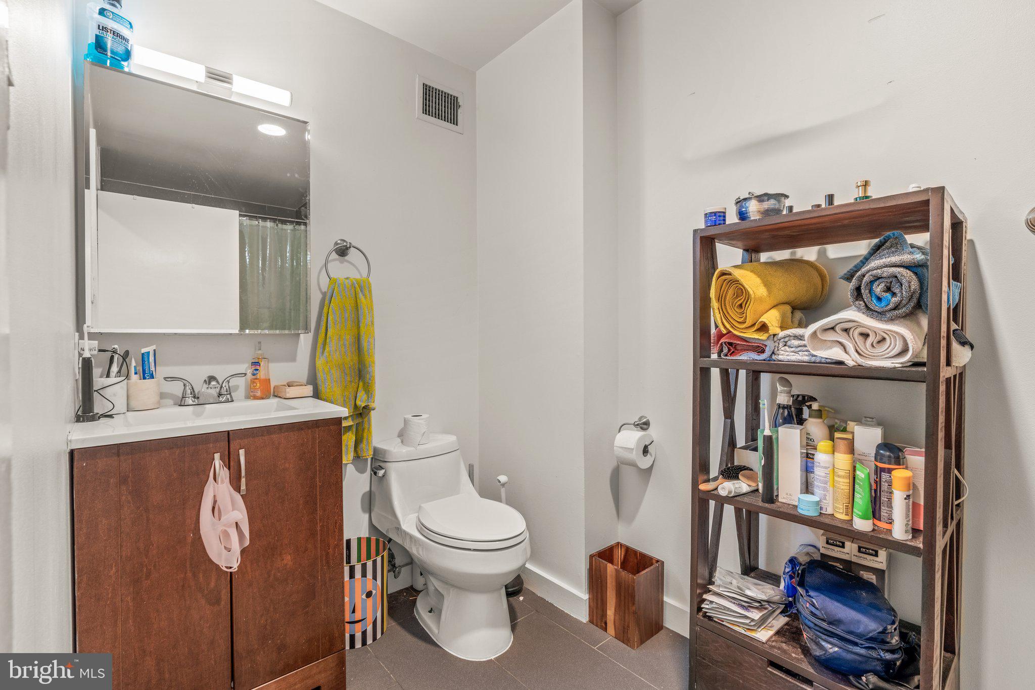 120 North 3rd Street, Unit 3F Philadelphia, PA 19106 - Photo 14 of 17