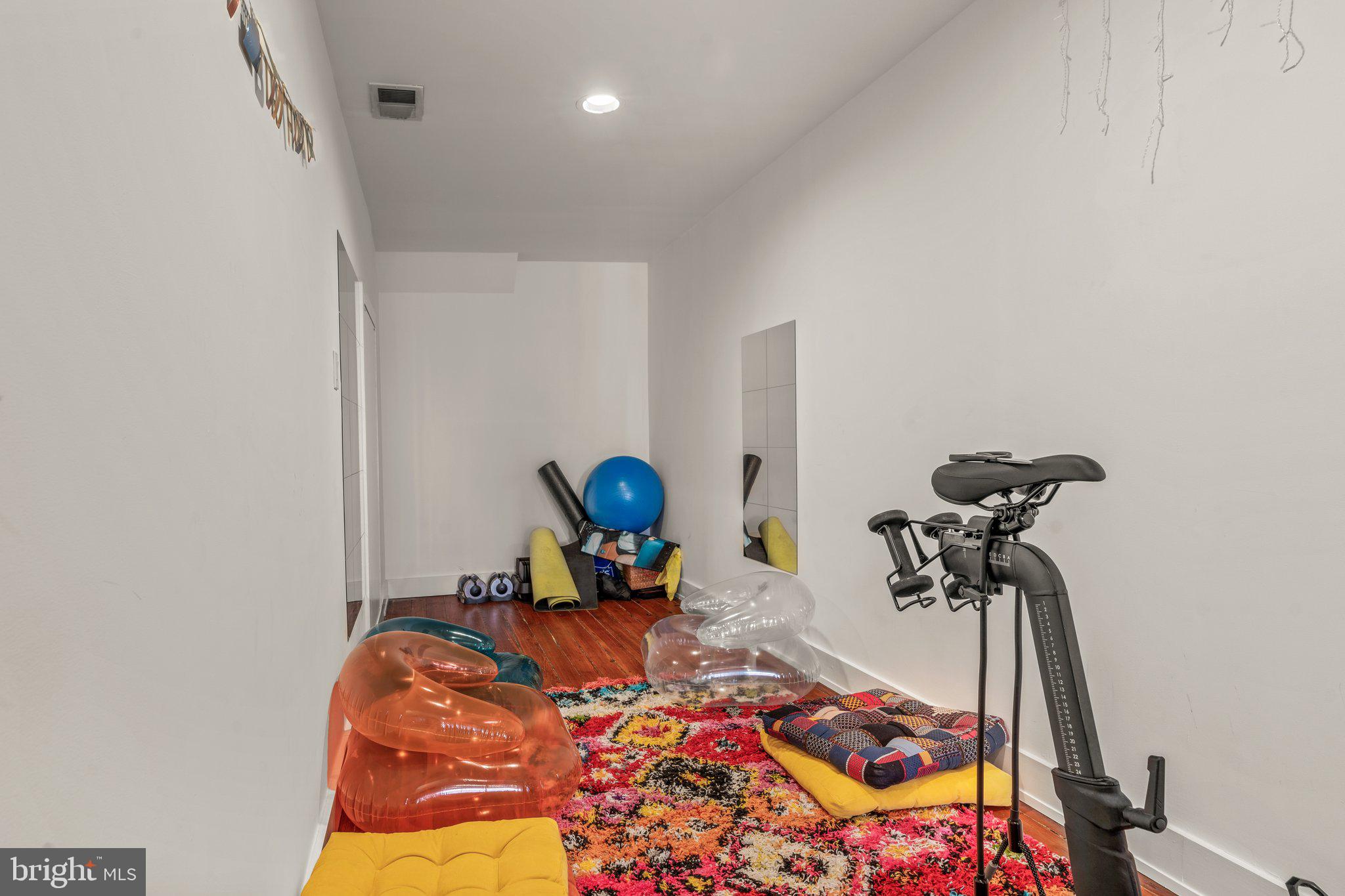 120 North 3rd Street, Unit 3F Philadelphia, PA 19106 - Photo 16 of 17