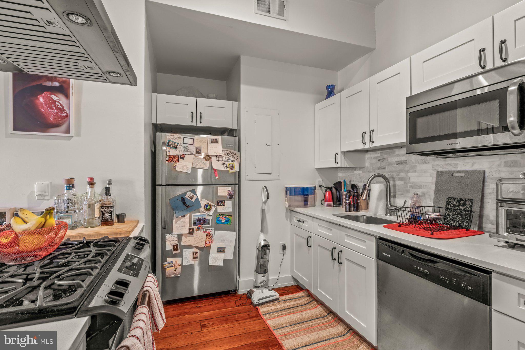 120 North 3rd Street, Unit 3F Philadelphia, PA 19106 - Photo 2 of 17