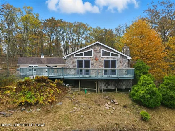 $259,900 | 2318 Sunbird Court, Scotrun, PA 18355