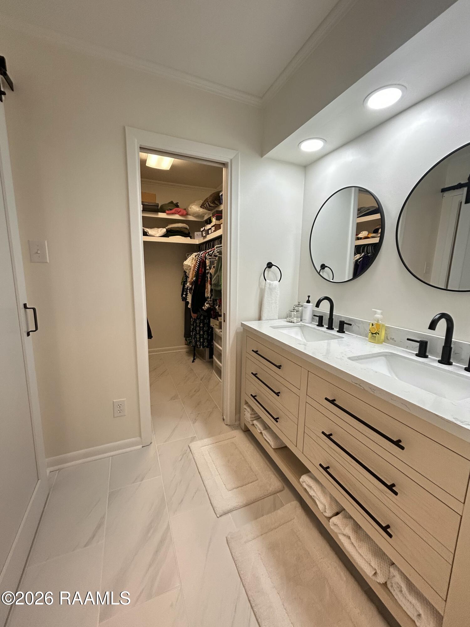 179 Forest Drive Crowley, LA 70526 - Photo 15 of 27 master vanity