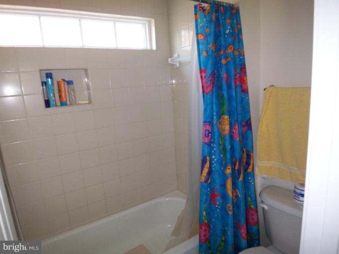 23 Marsh Run Road Fredericksburg, VA 22406 - Photo 21 of 30 Bath