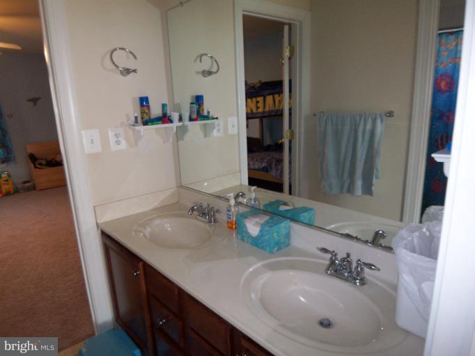 23 Marsh Run Road Fredericksburg, VA 22406 - Photo 28 of 30 Bath