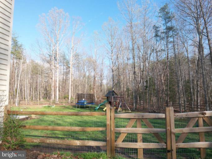 23 Marsh Run Road Fredericksburg, VA 22406 - Photo 6 of 30 View