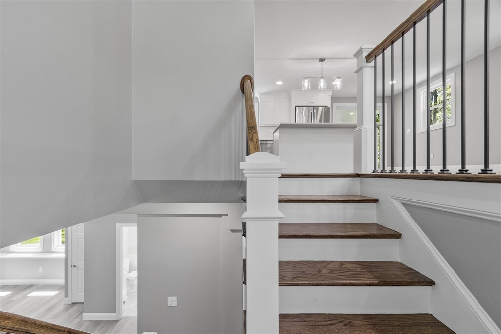 62 Queensland Road Billerica, MA 01862 - Photo 3 of 35