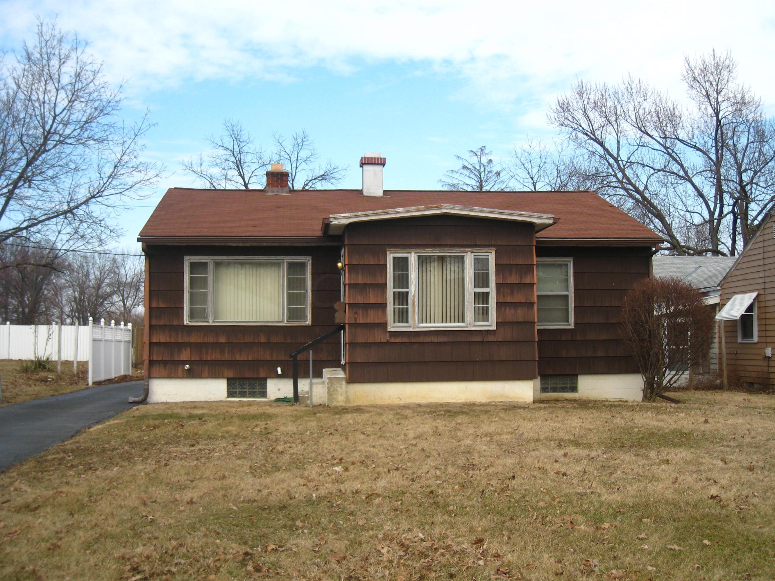 1194 Smith Road Columbus, OH 43207 - Photo 1 of 22