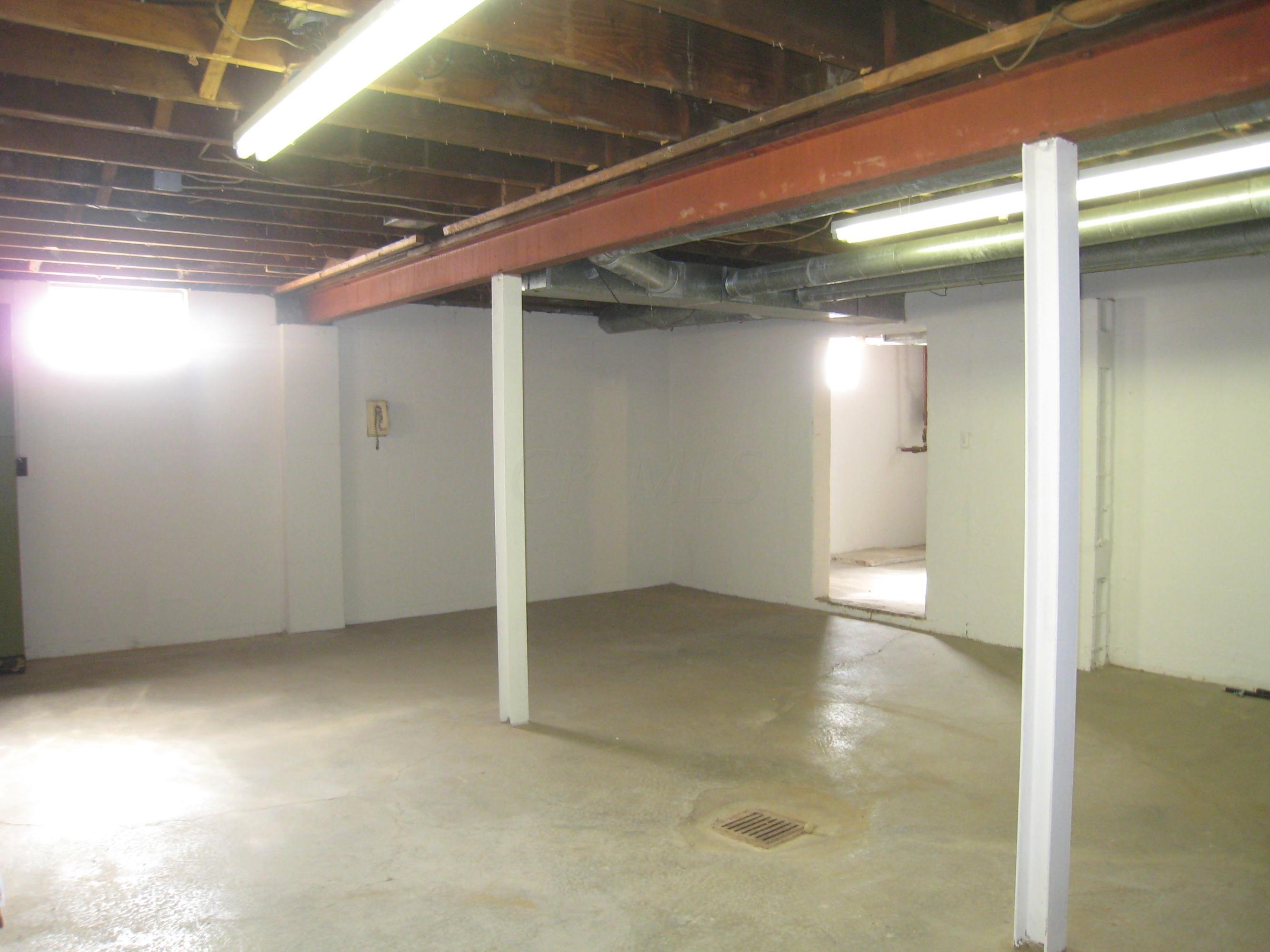 1194 Smith Road Columbus, OH 43207 - Photo 19 of 22