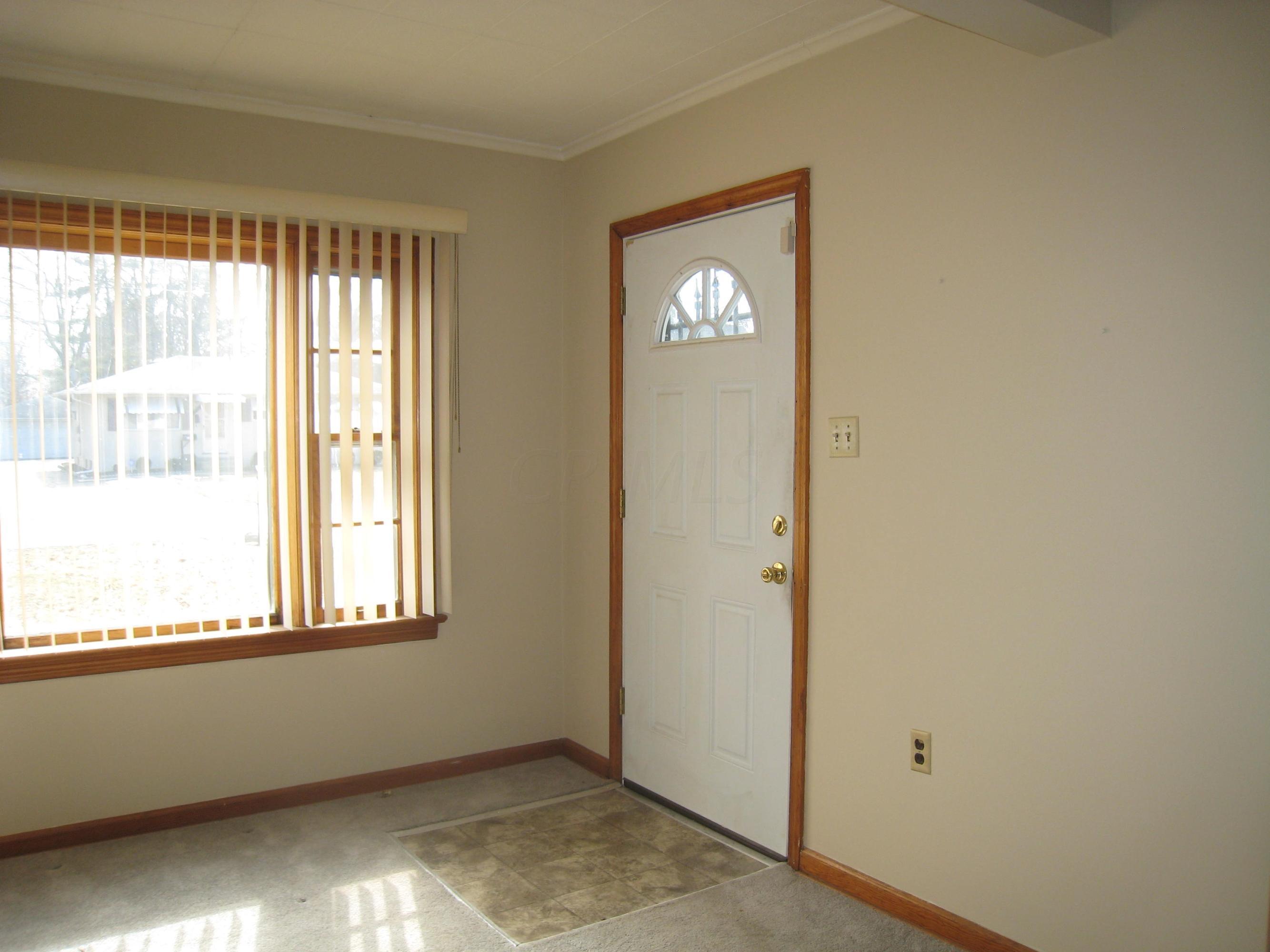 1194 Smith Road Columbus, OH 43207 - Photo 8 of 22