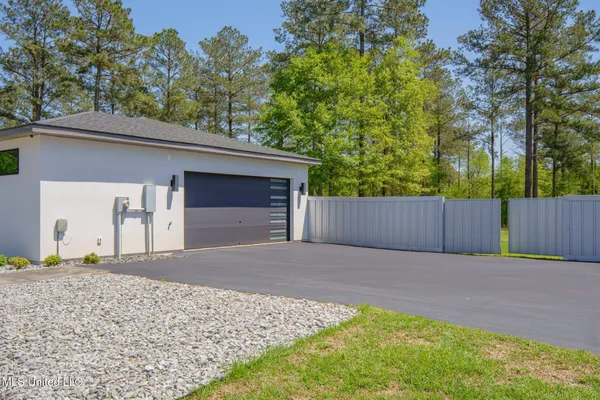 $749,900 | 227 Jo Ann Drive, Sumrall, MS 39482