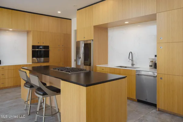 $749,900 | 227 Jo Ann Drive, Sumrall, MS 39482