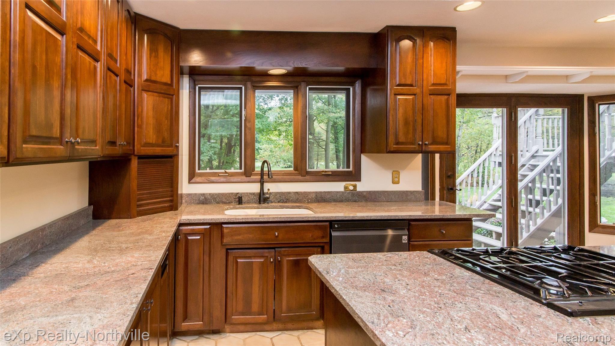 22265 Currie Road Northville, MI 48167 - Photo 36 of 86 035_47.jpg