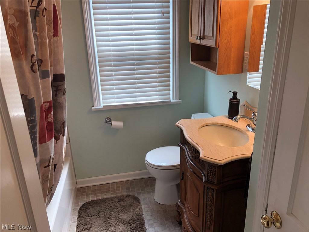 5180 Edenhurst Road Cleveland, OH 44124 - Photo 19 of 30