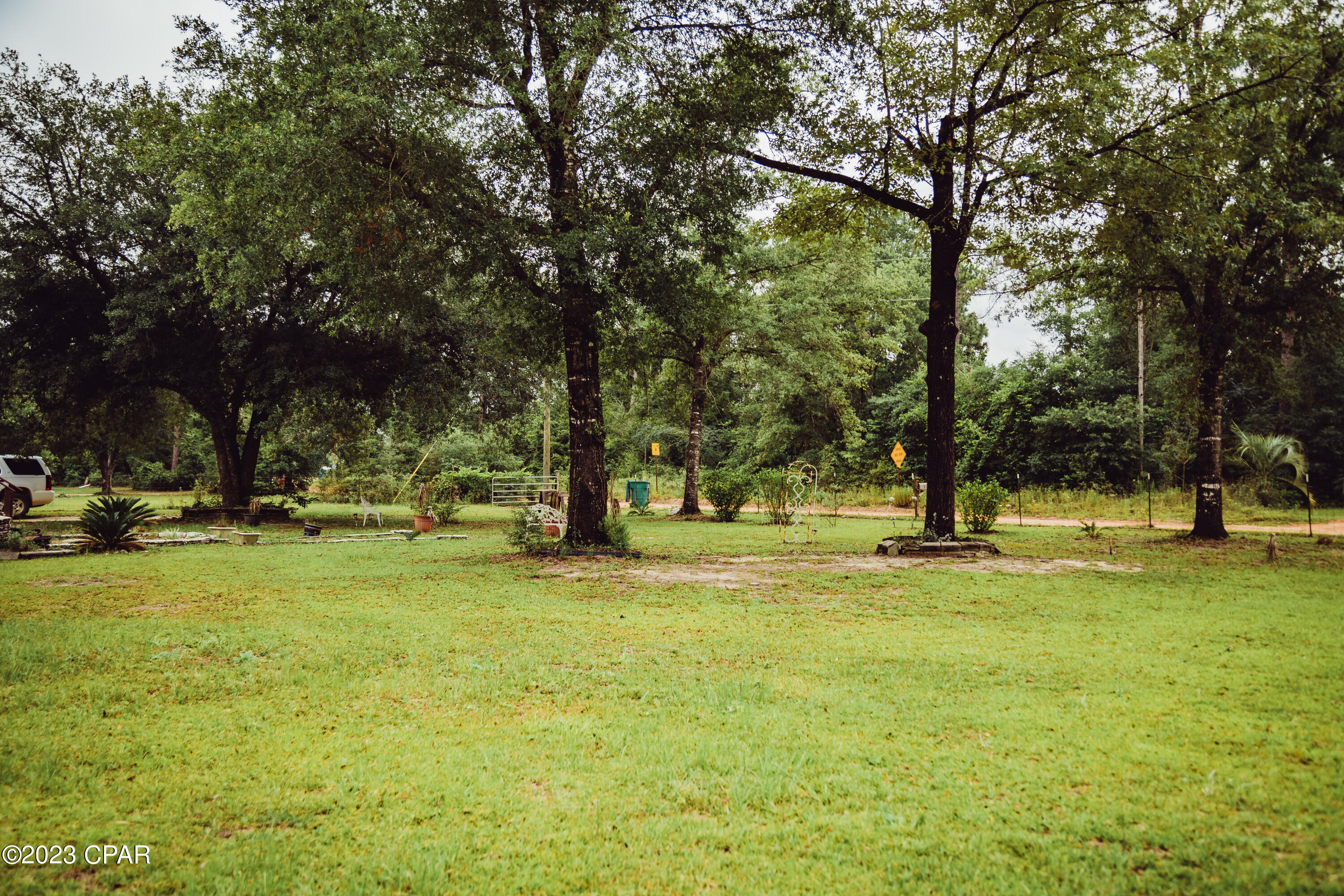 2726 Carter Circle Chipley, FL 32428 - Photo 38 of 43