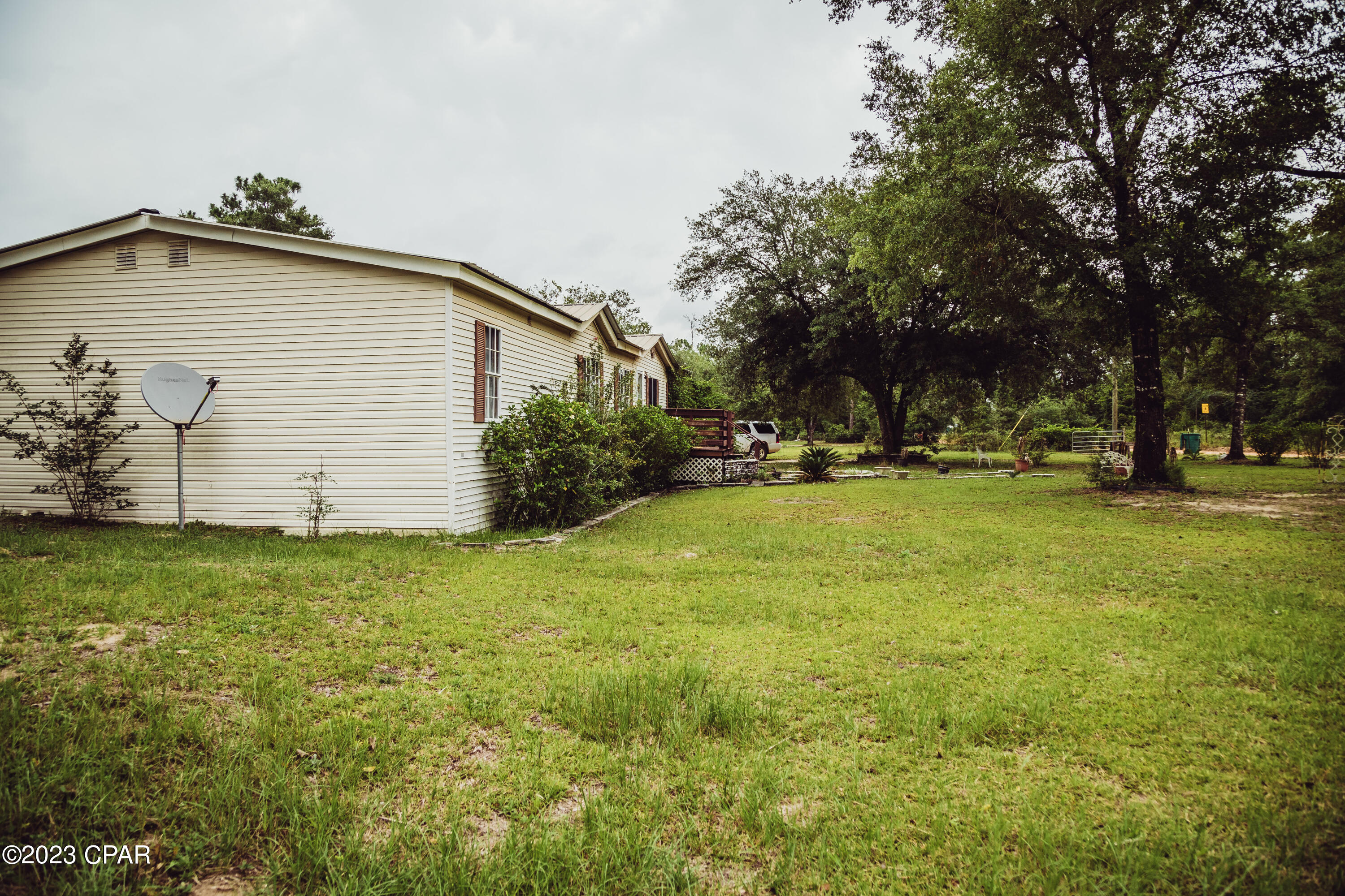 2726 Carter Circle Chipley, FL 32428 - Photo 5 of 43