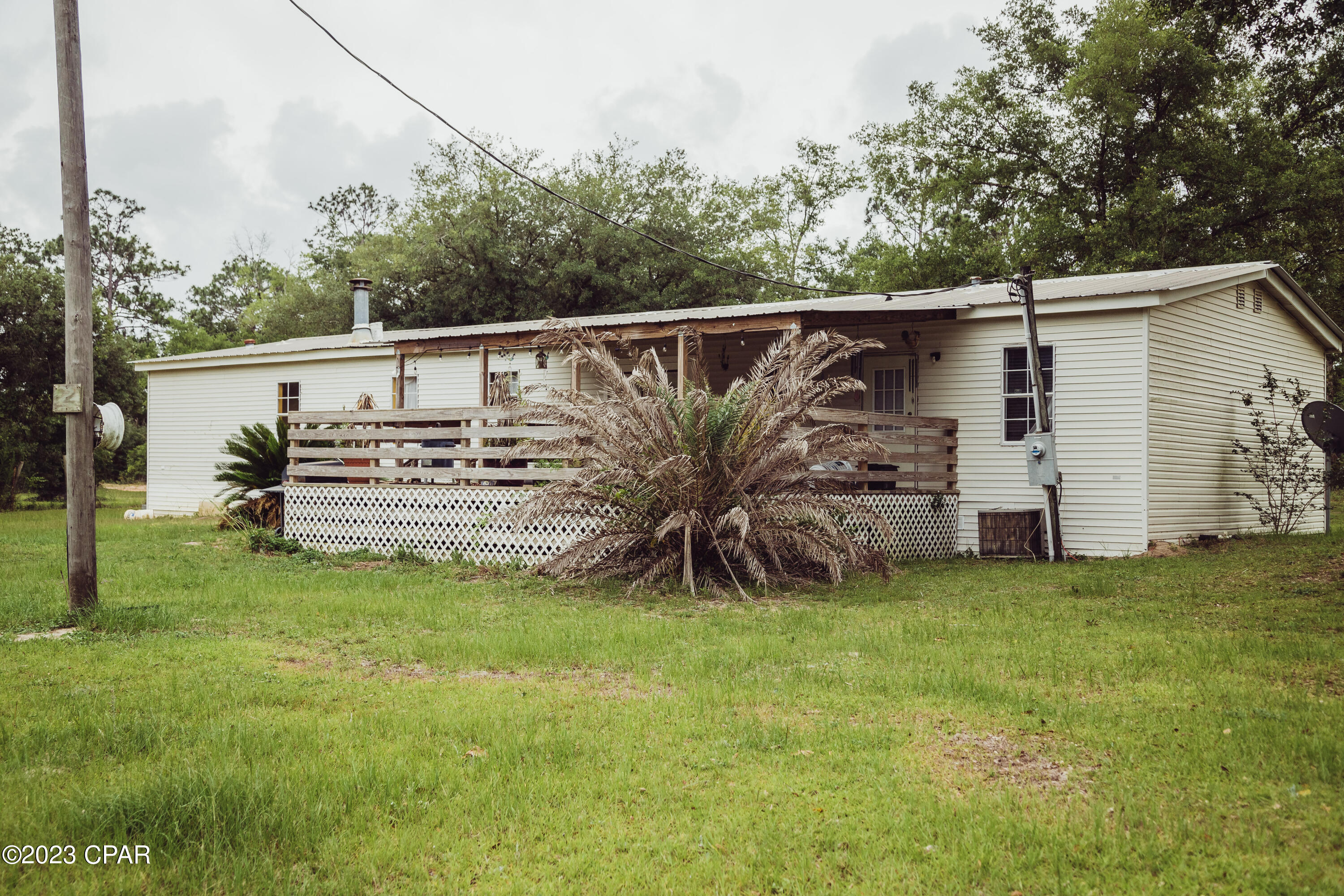 2726 Carter Circle Chipley, FL 32428 - Photo 9 of 43