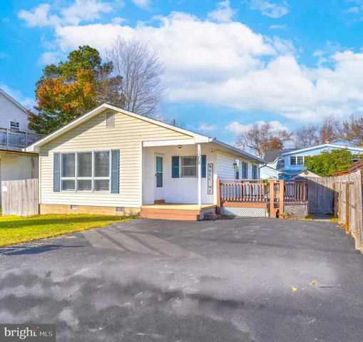 $365,000 | 1208 Oak Avenue, Shady Side, MD 20764