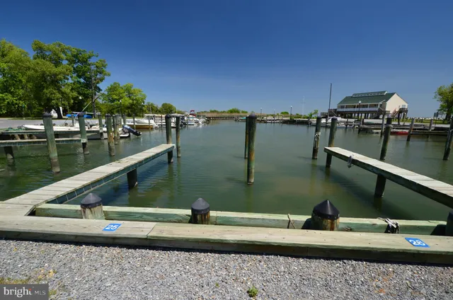 $365,000 | 1208 Oak Avenue, Shady Side, MD 20764