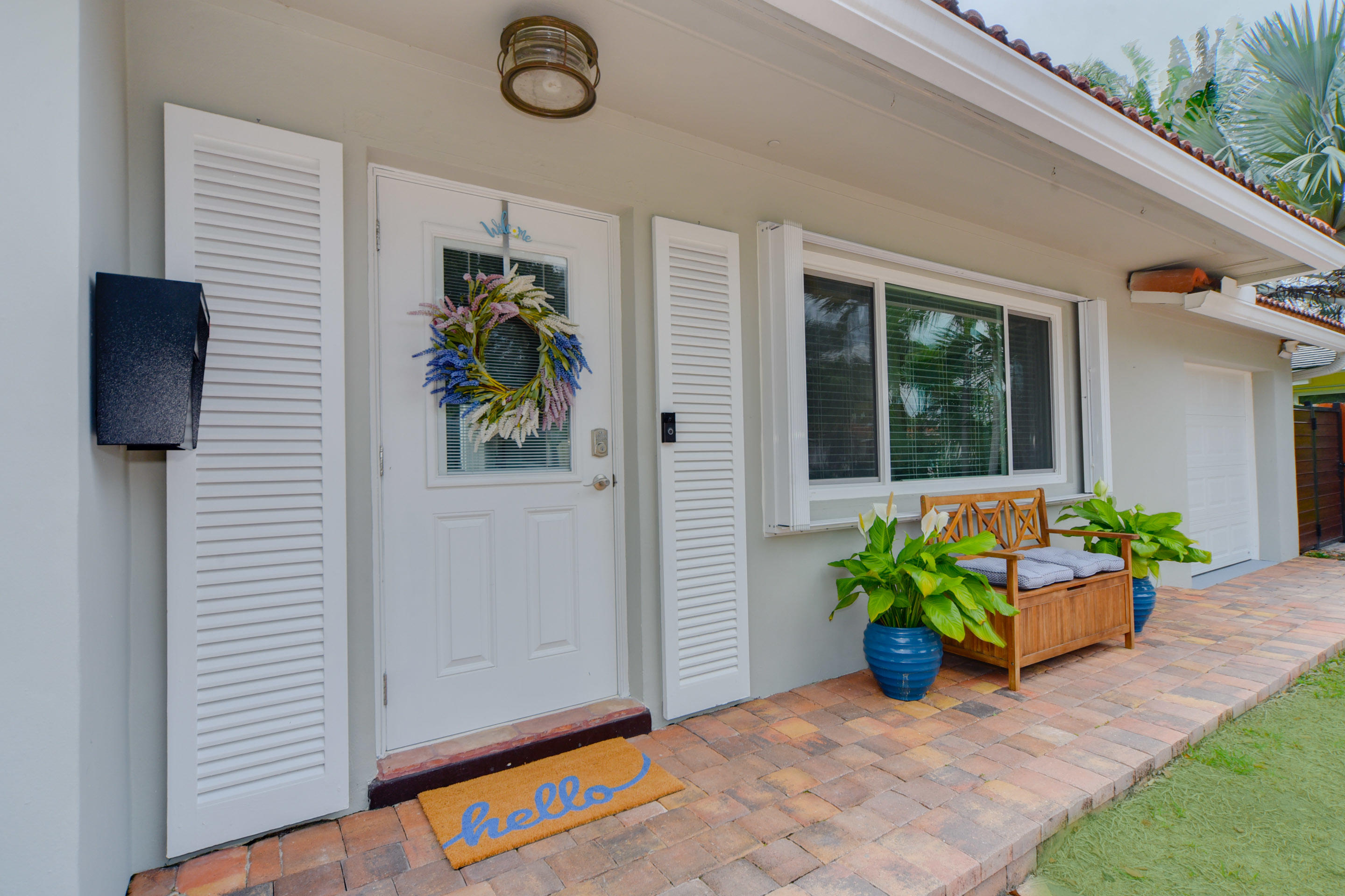 112 Gregory Place West Palm Beach, FL 33405 - Photo 3 of 28 MLS-8