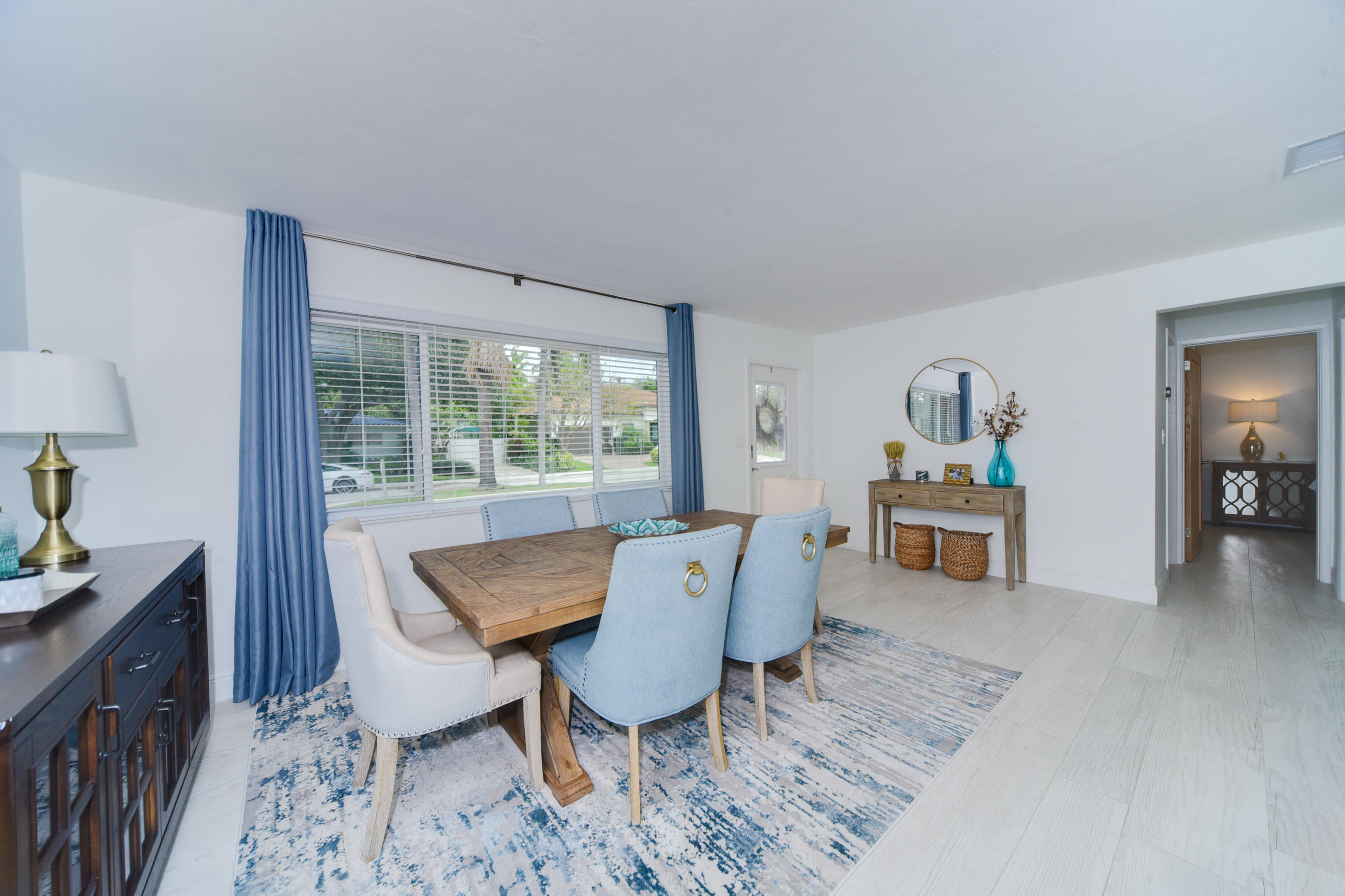 112 Gregory Place West Palm Beach, FL 33405 - Photo 4 of 28 MLS-18