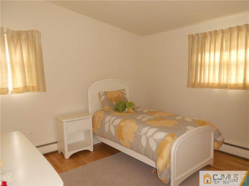 1457 Mohawk Road North Brunswick, NJ 08902 - Photo 17 of 18 Gallery Image 17