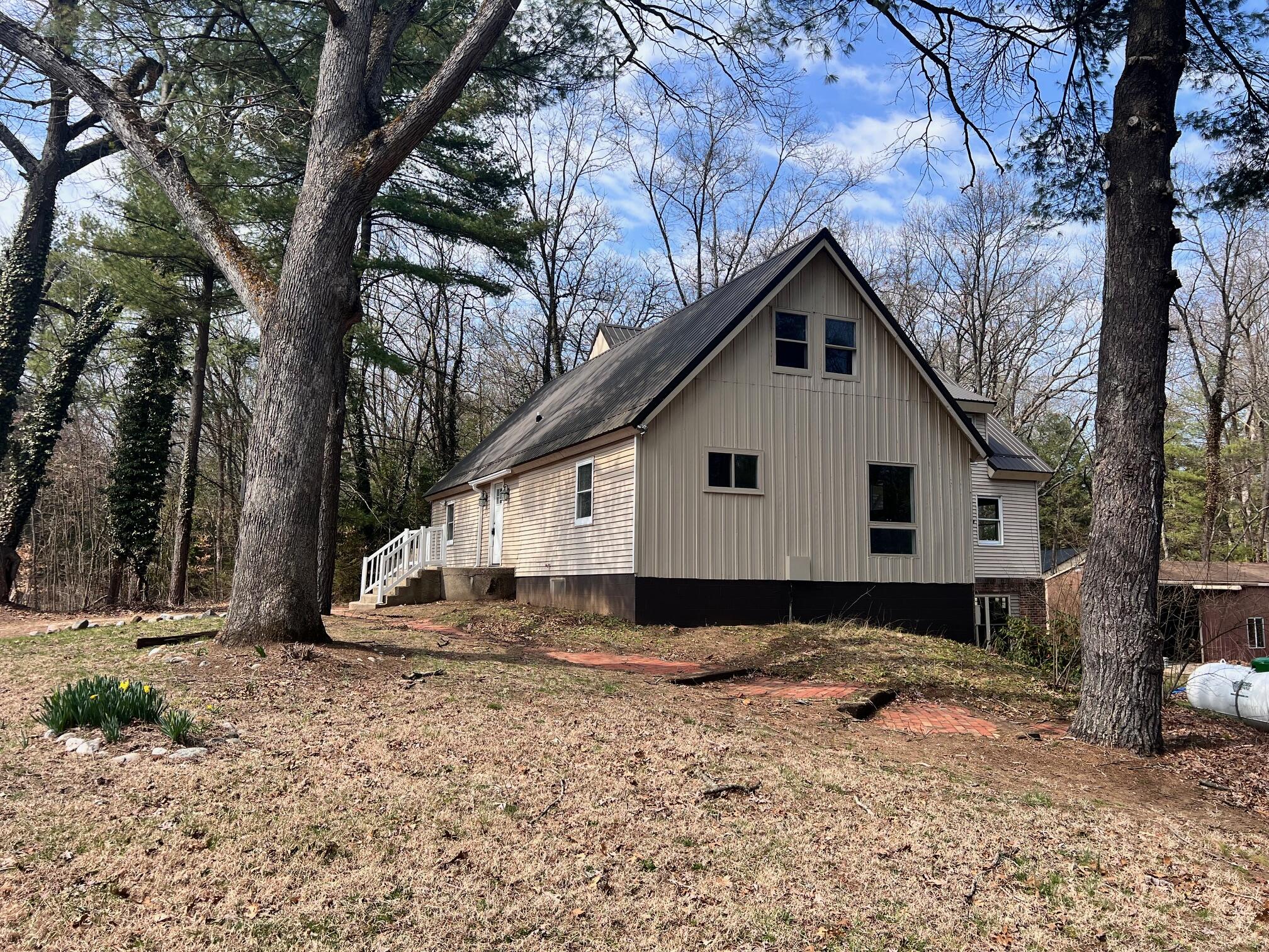 3767 Monroe Road Allegan, MI 49010 - Photo 2 of 42 IMG_6315