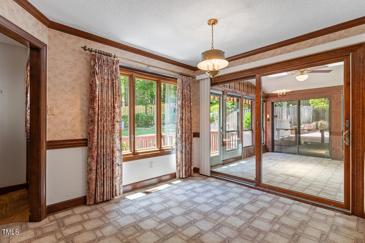 8845 Woodyhill Road Raleigh, NC 27613 - Photo 16 of 34 8845 Woodyhill Road_22
