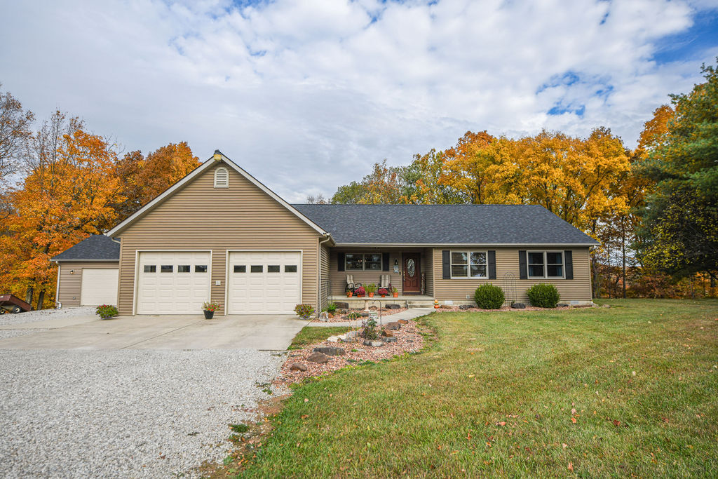 2733 West Hyden Road Spencer, IN 47460 - Photo 1 of 36