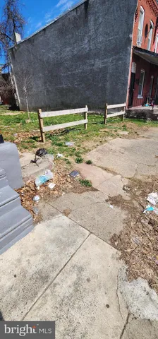 $39,800 | 665 East Lippincott Street, Philadelphia, PA 19134