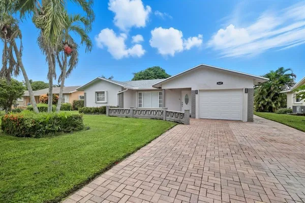 $484,999 | 9407 Northwest 70th Place, Tamarac, FL 33321