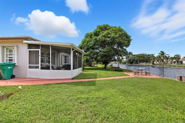 $484,999 | 9407 Northwest 70th Place, Tamarac, FL 33321