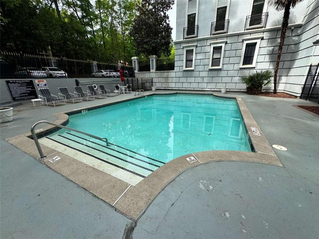 3201 Lenox Road Northeast, Unit 2 Atlanta, GA 30324 - Photo 28 of 39 a view of a backyard with sitting area