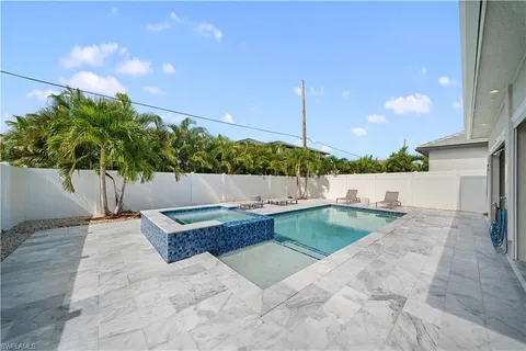 $1,795,000 | 828 100th Avenue North, Naples, FL 34108