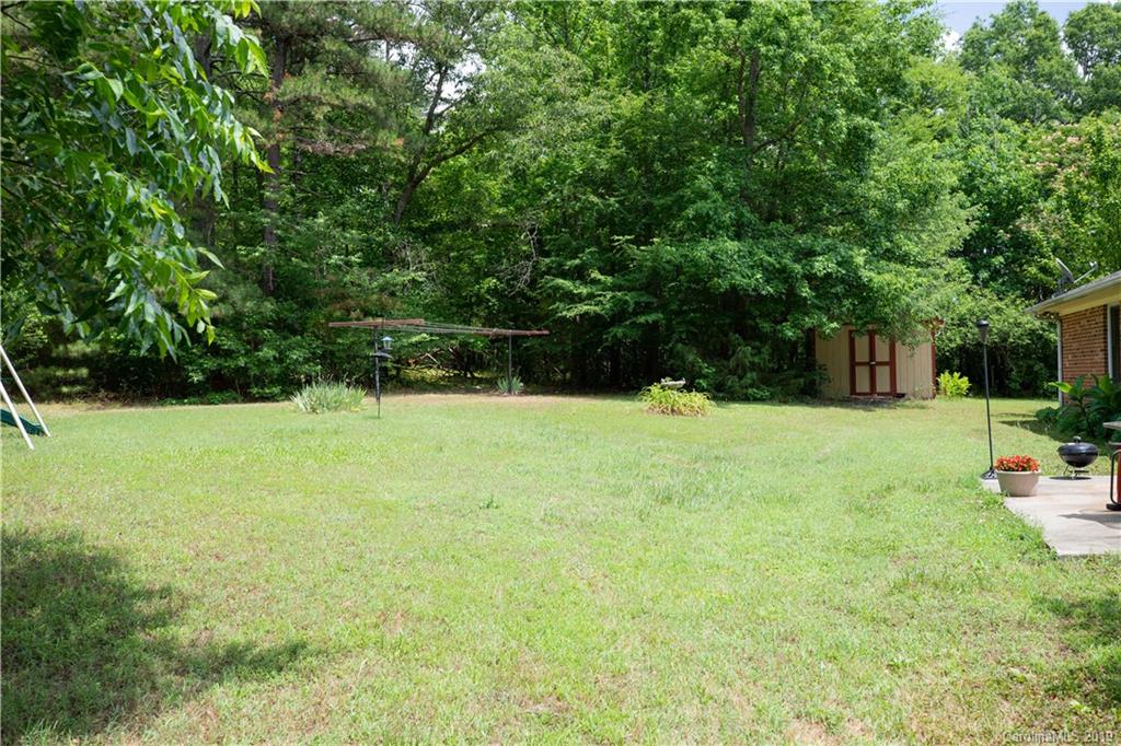 2256 Lawrence Road Clover, SC 29710 - Photo 4 of 16