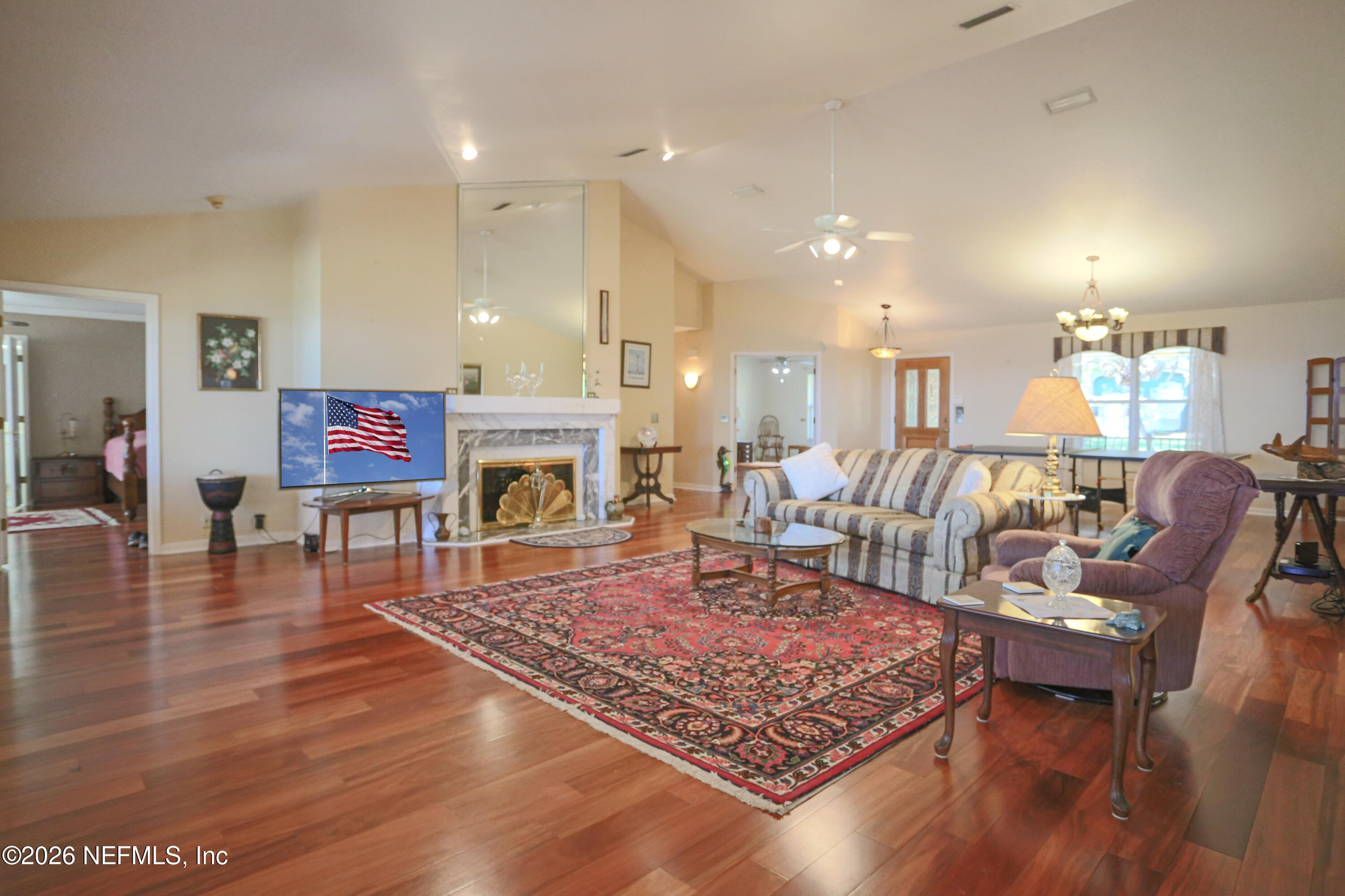 524 Cedar Creek Road Palatka, FL 32177 - Photo 18 of 82 Living Room