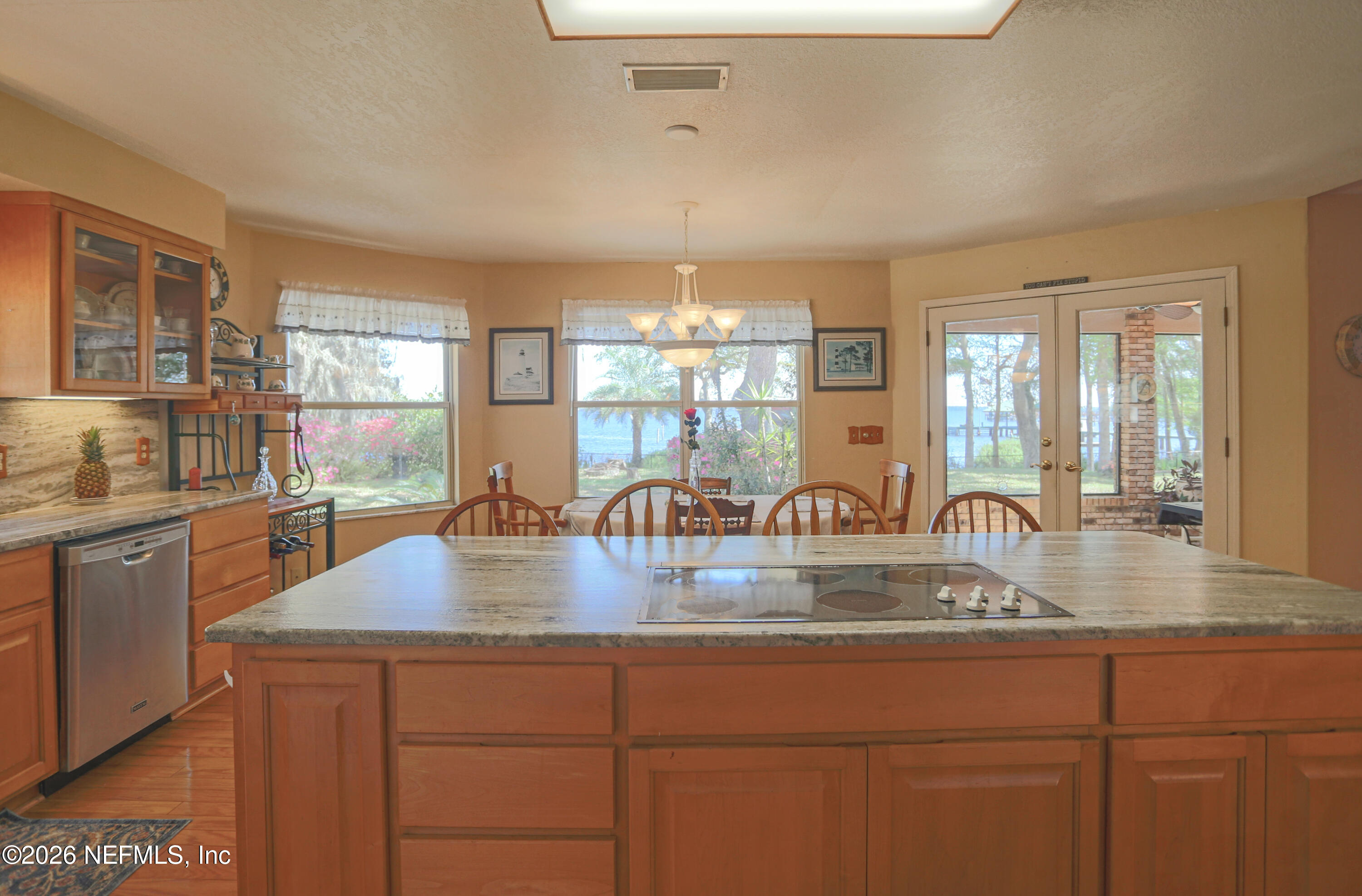 524 Cedar Creek Road Palatka, FL 32177 - Photo 25 of 82 Kitchen