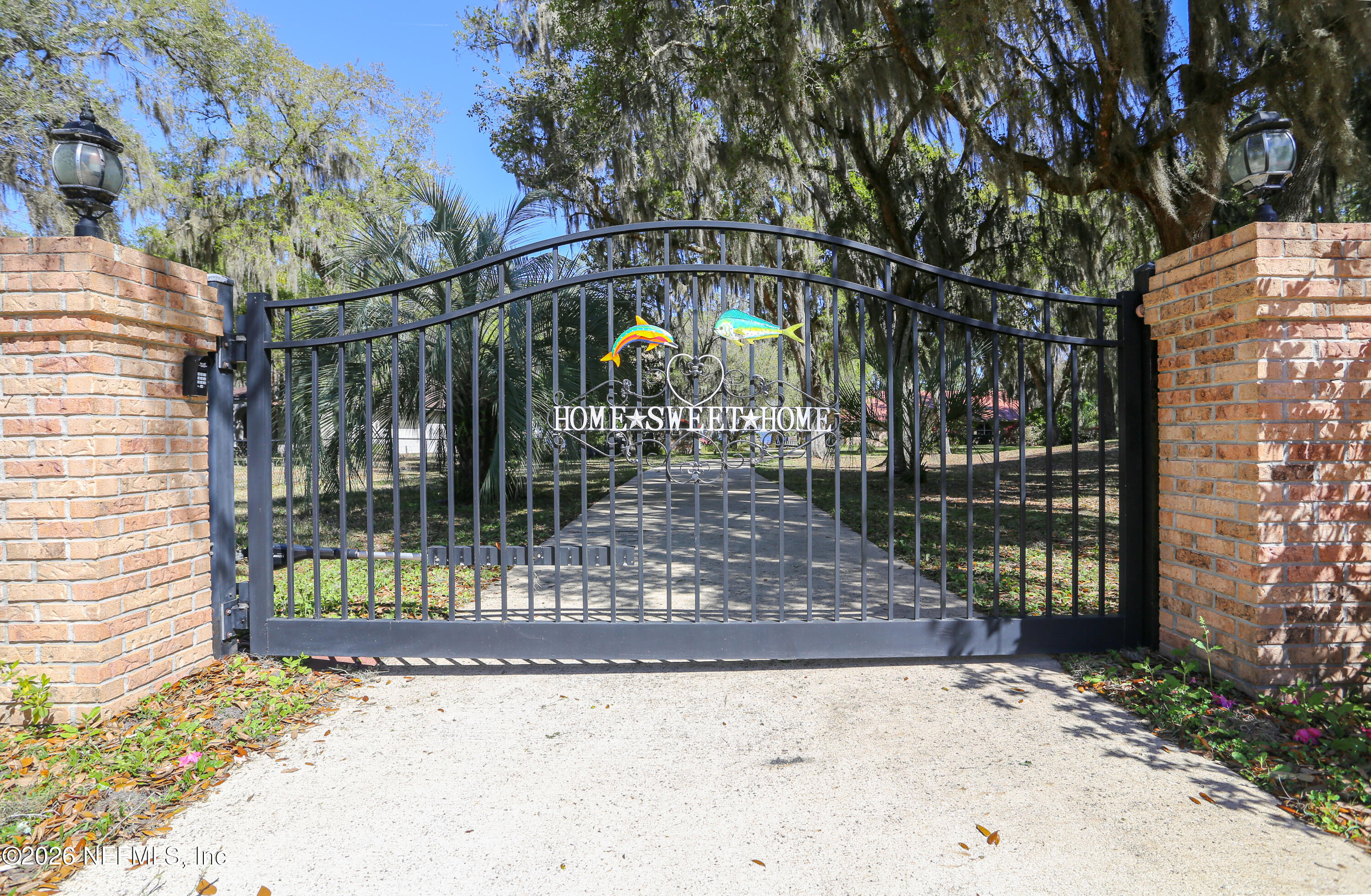 524 Cedar Creek Road Palatka, FL 32177 - Photo 3 of 82 Gated Entrance