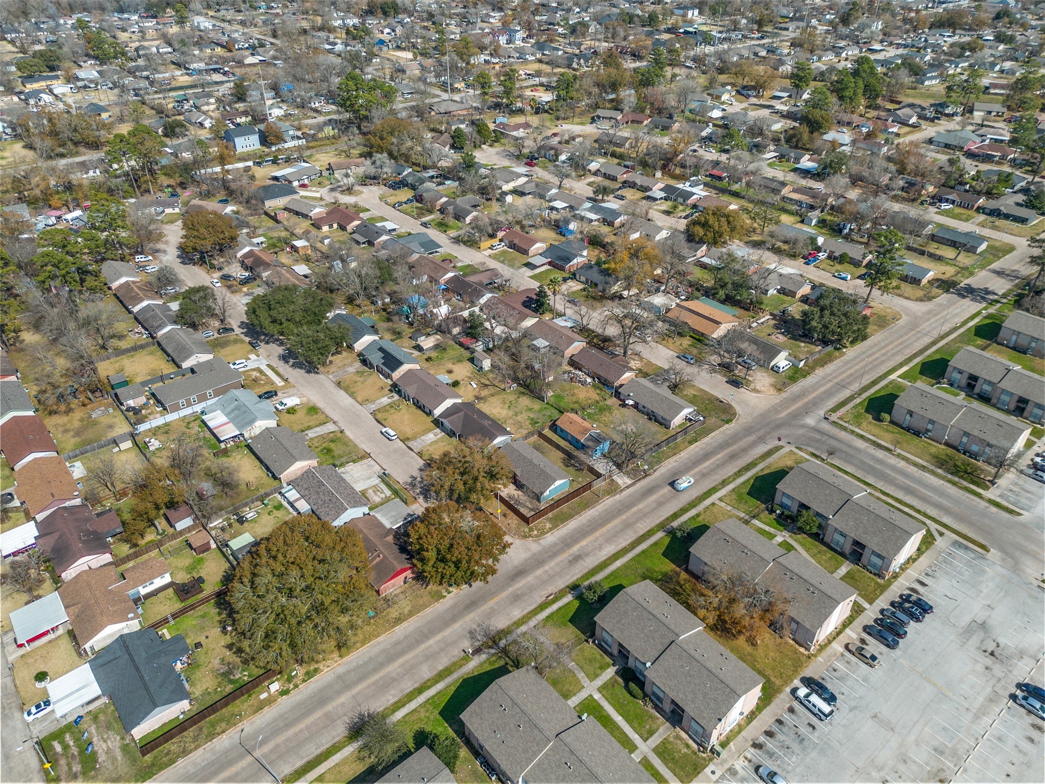 9802 Lum Lane Houston, TX 77078 - Photo 39 of 45 A wide drone shot of the entire neighborhood!