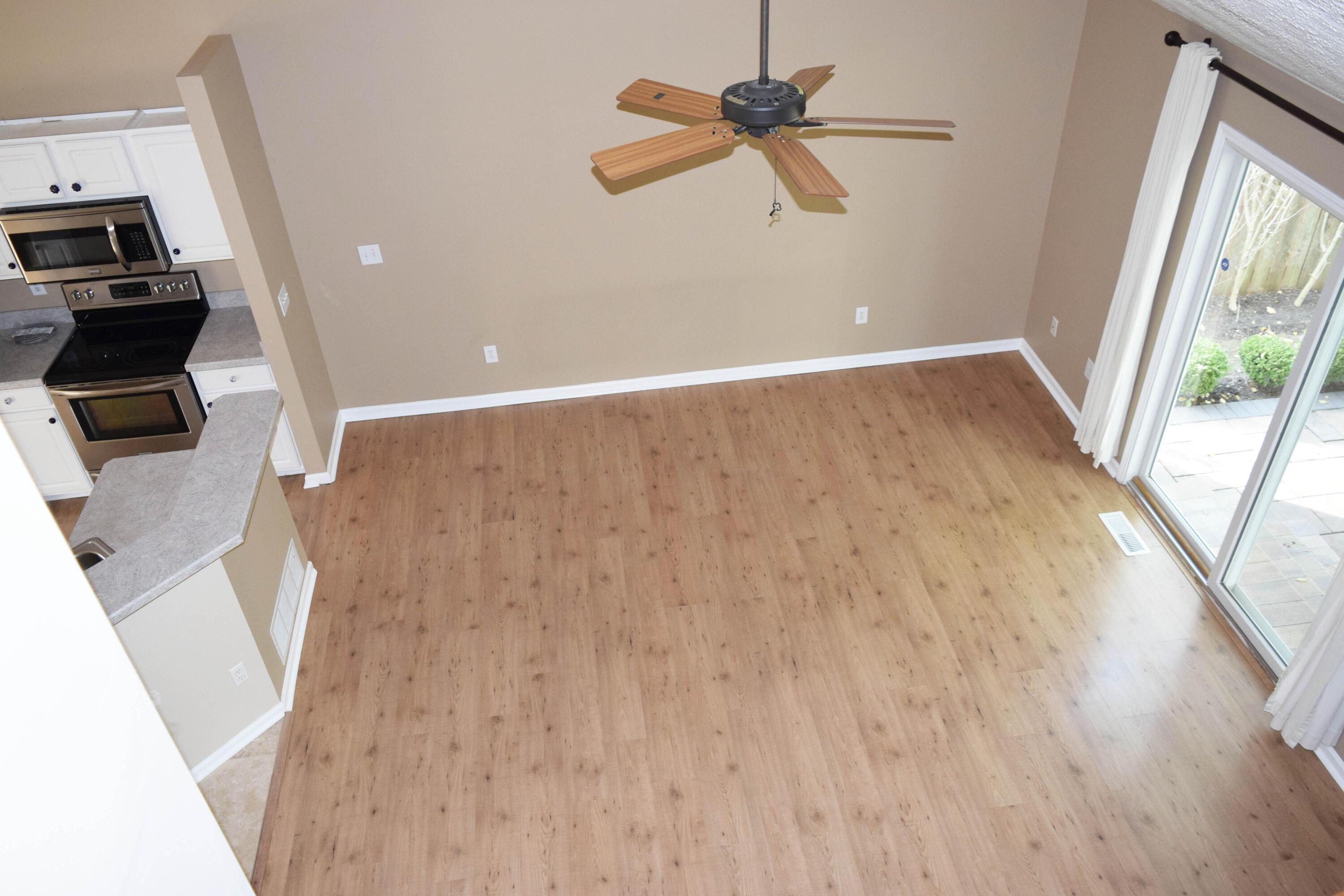 312 Holly Grove Road Lewis Center, OH 43035 - Photo 7 of 32 06-GreatRoom