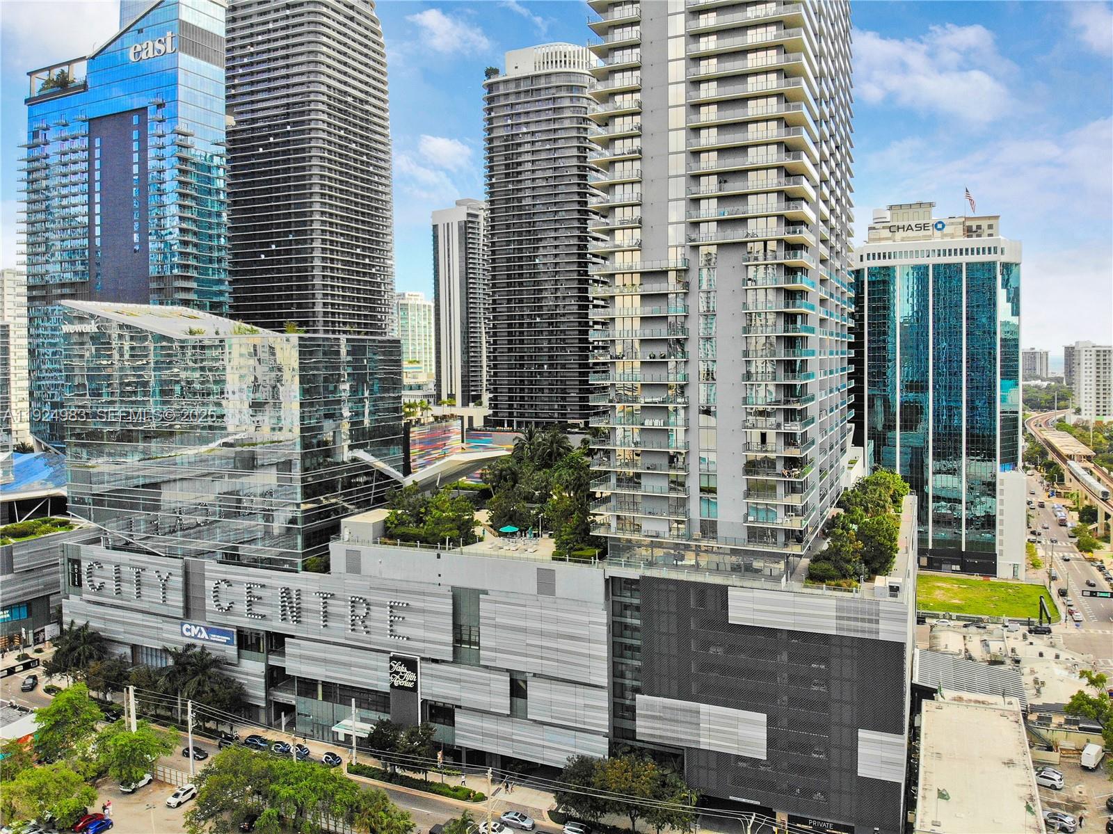 88 Southwest 7th Street, Unit 2008 Miami, FL 33130 - Photo 15 of 19 a buildings view