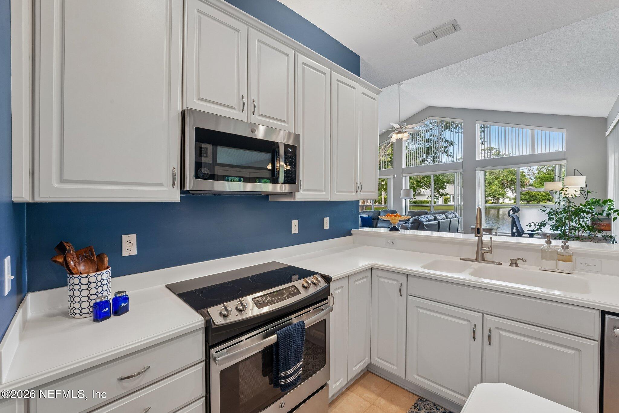 1749 Preserve Point Terrace Fleming Island, FL 32003 - Photo 31 of 60 Kitchen