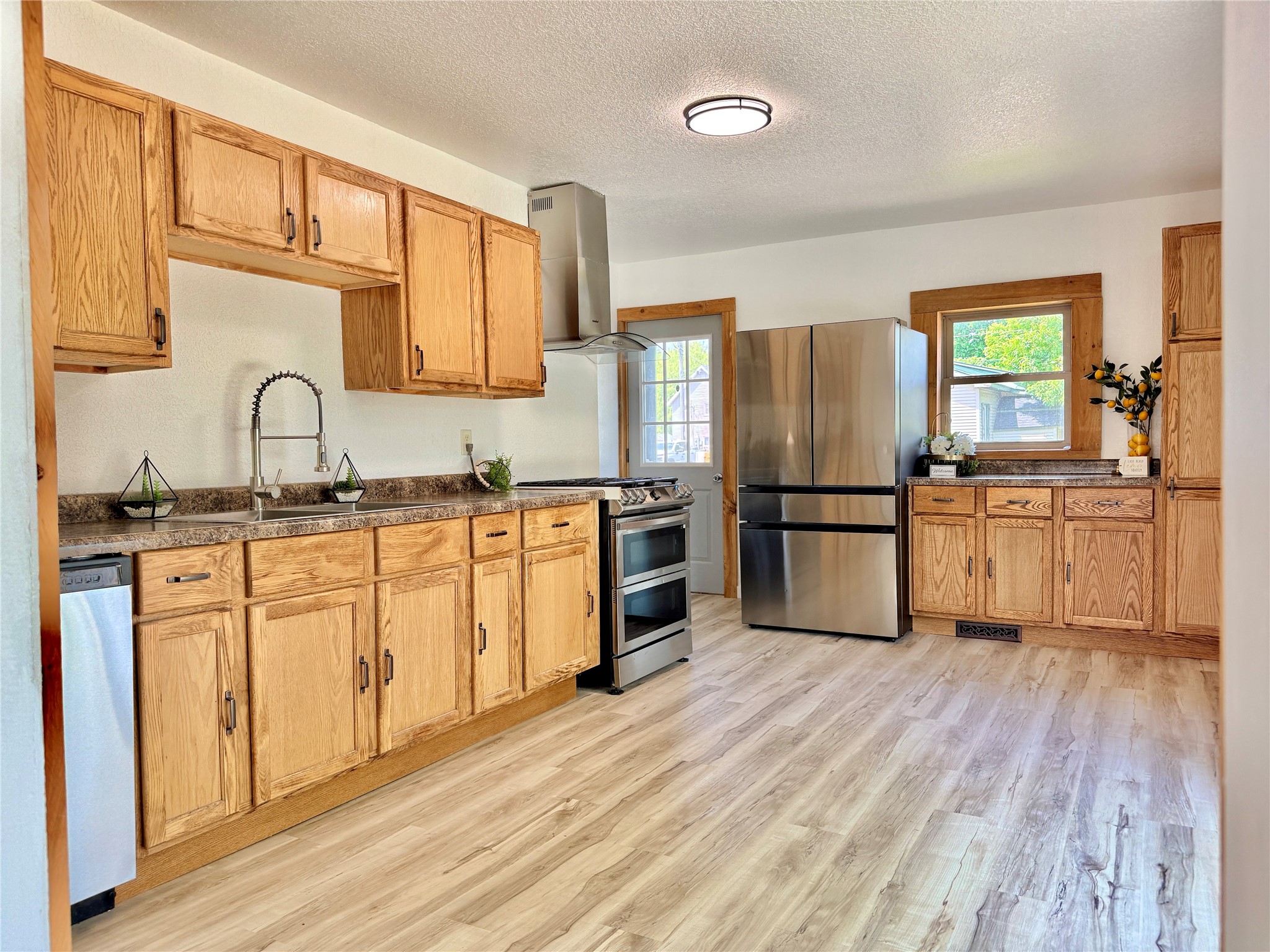 716 Lee Street Rice Lake, WI 54868 - Photo 18 of 48