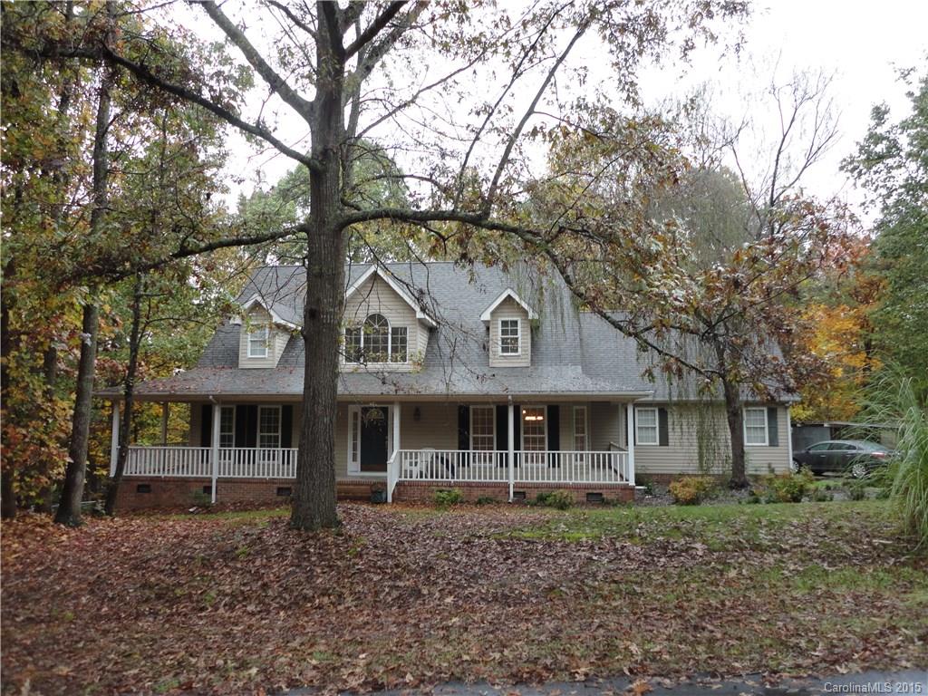 2675 Island View Road, Unit 1 Fort Mill, SC 29708 - Photo 1 of 24 a front view of a house with garden