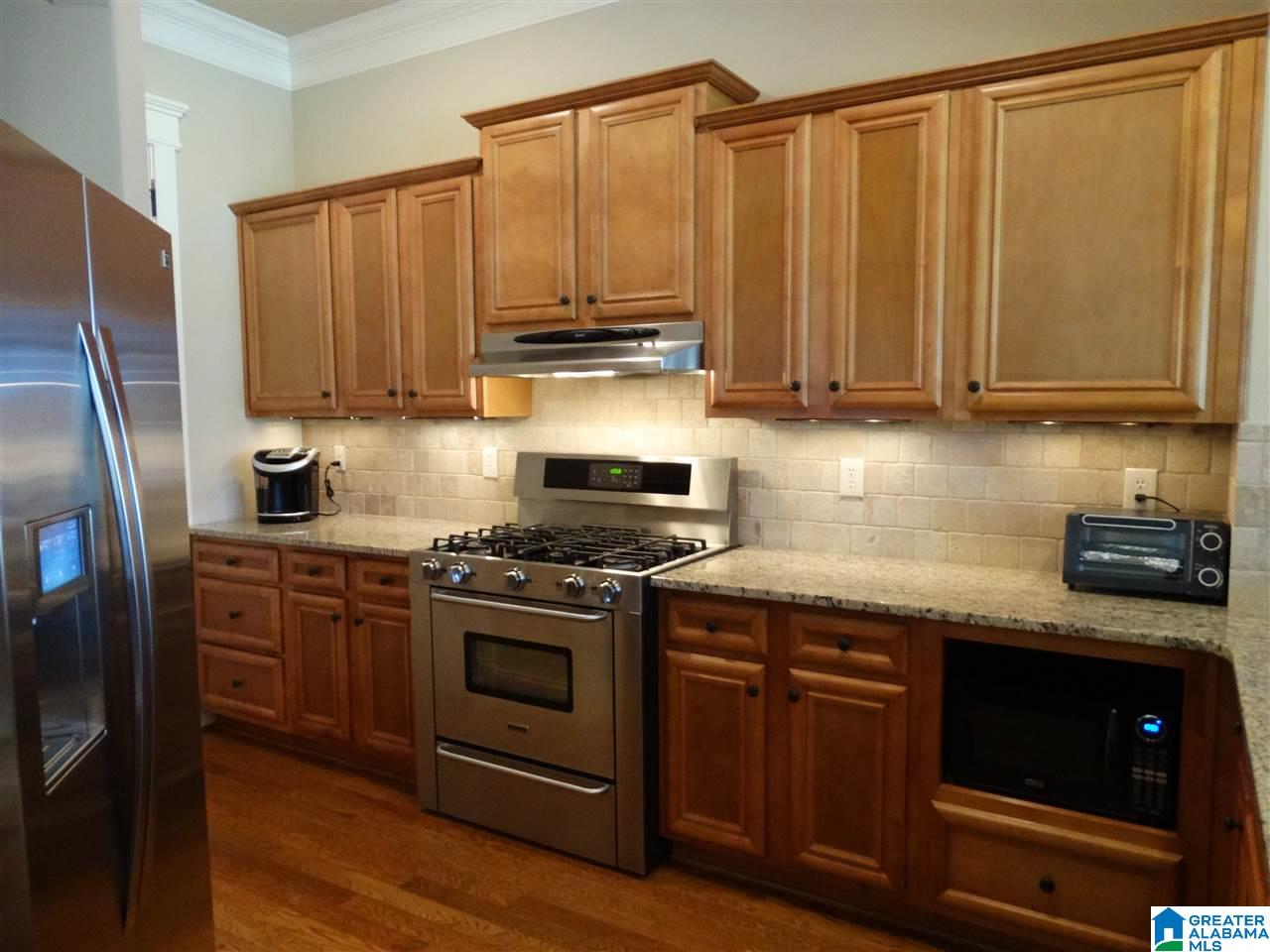 652 Flag Circle Birmingham, AL 35226 - Photo 4 of 21