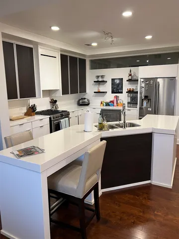 $549,900 | 717 Riverside Drive, Unit 505, Memphis, TN 38103