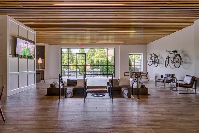 $549,900 | 717 Riverside Drive, Unit 505, Memphis, TN 38103