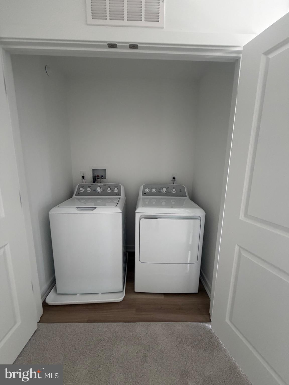 75 Morgans Ml Road Sicklerville, NJ 08081 - Photo 14 of 21 Efficient laundry nook in modern home.