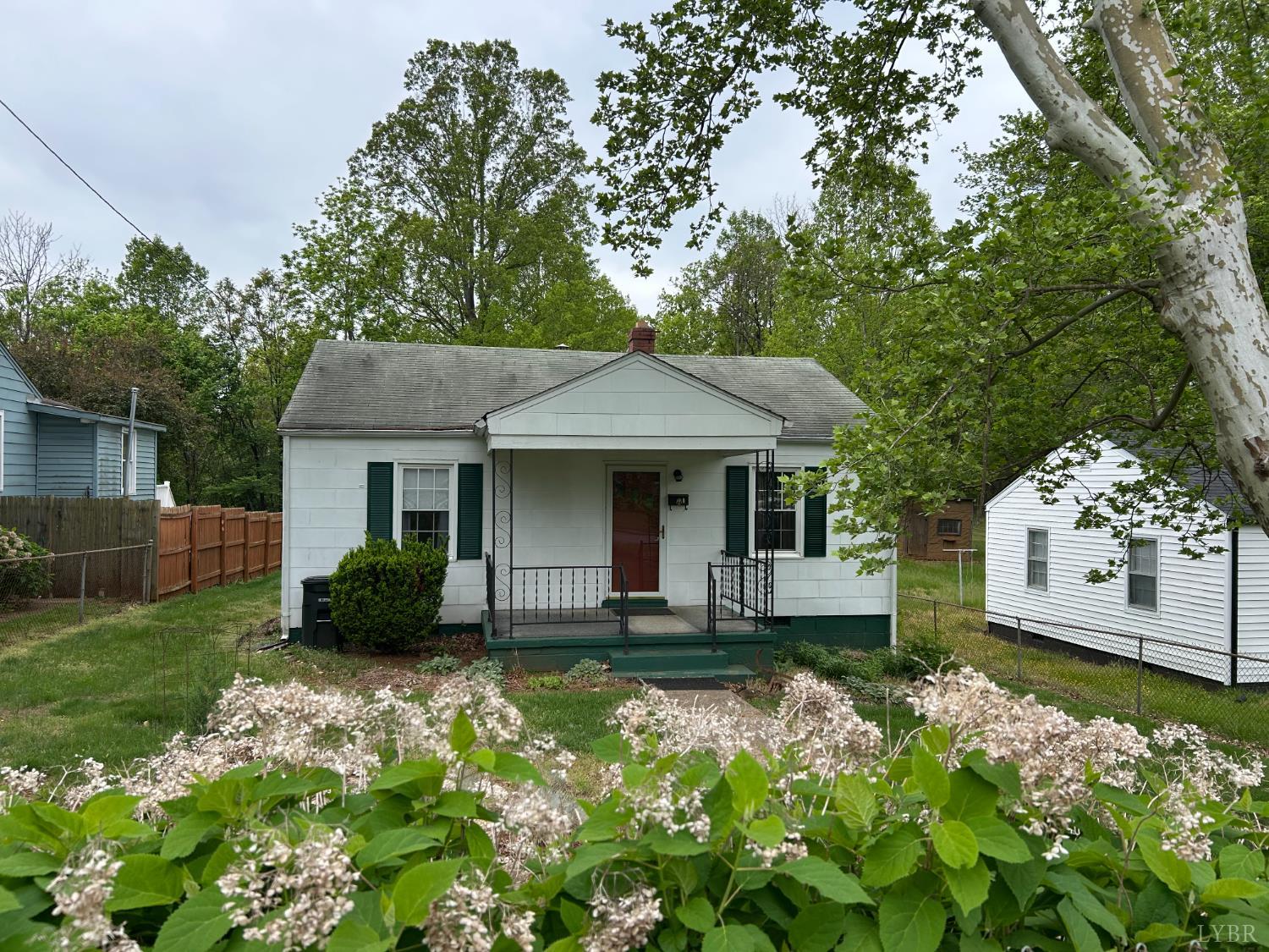 1153 Stratford Road Lynchburg, VA 24502 - Photo 3 of 24 Front View